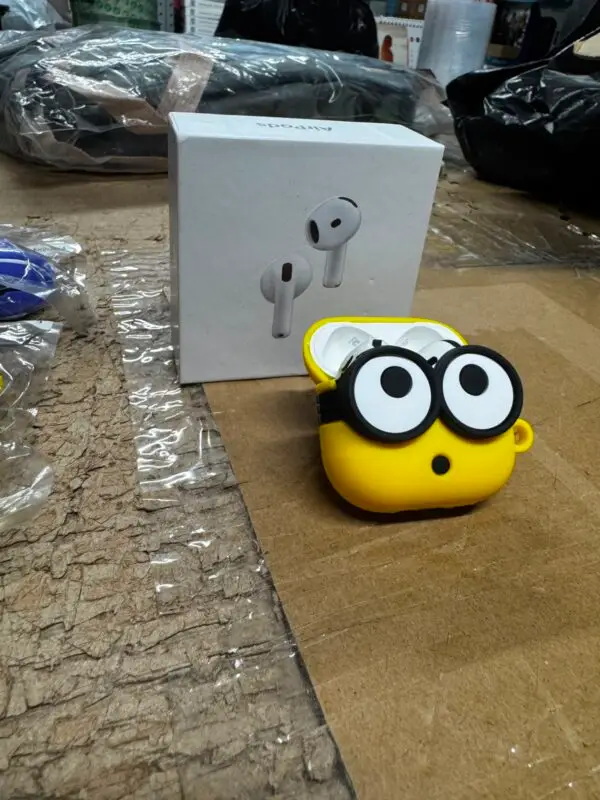 AirPods Serie 4 + Estuche Diseño Premium